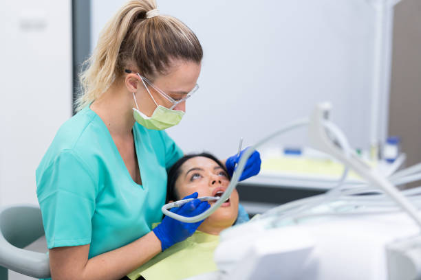 Best Holiday Emergency Dentist in Blue Mound, IL